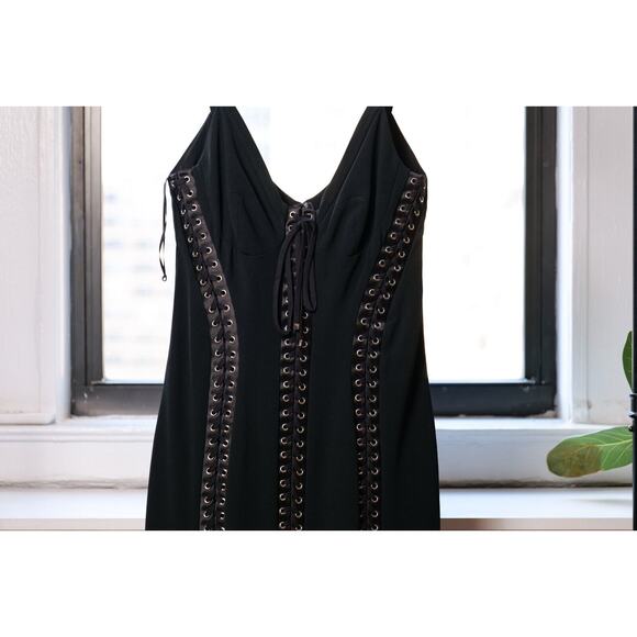 Dolce & Gabbana Cady Lace-up Bodycon S/S 2019 Runway Dress (IT46) RRP $3,215 - Picture 4 of 12